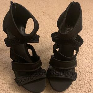 Guess black high heels